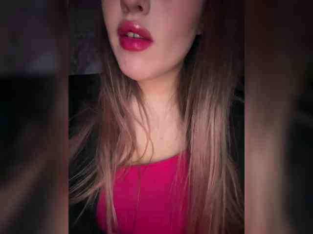 L0lly-D0lly Live Webcam on BongaCams