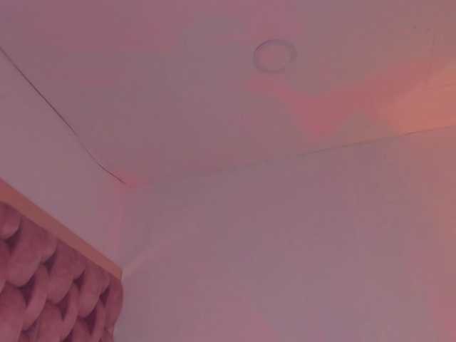 Kahia-swt's BongaCams show and profile