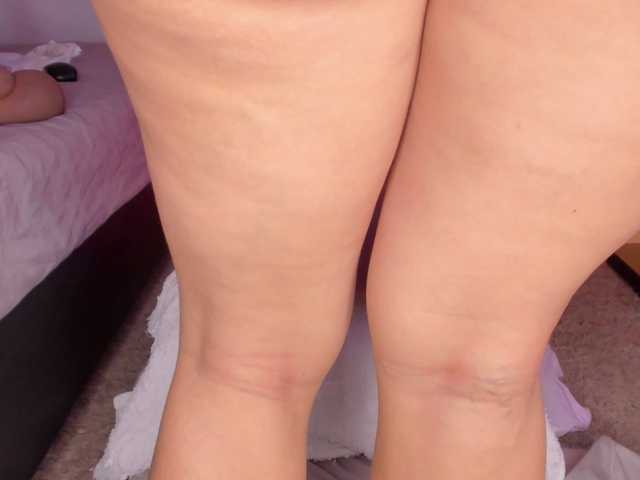 Kahia-swt's BongaCams show and profile