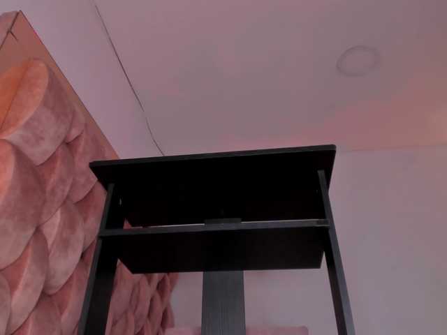 Kahia-swt's BongaCams show and profile