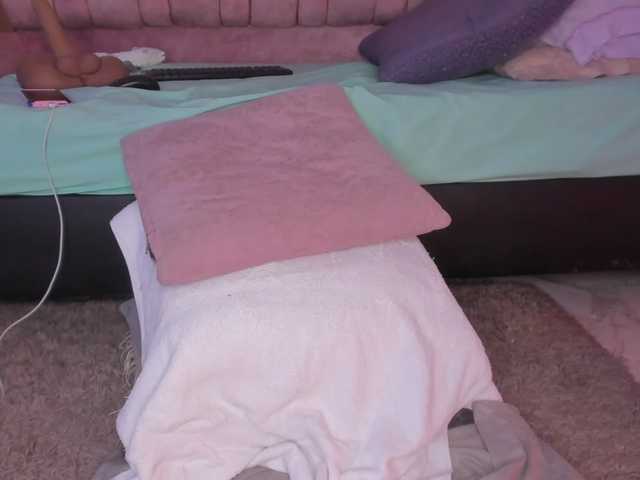 Kahia-swt's BongaCams show and profile