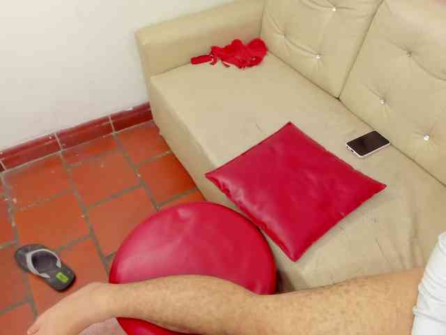blow2job_lat webcam