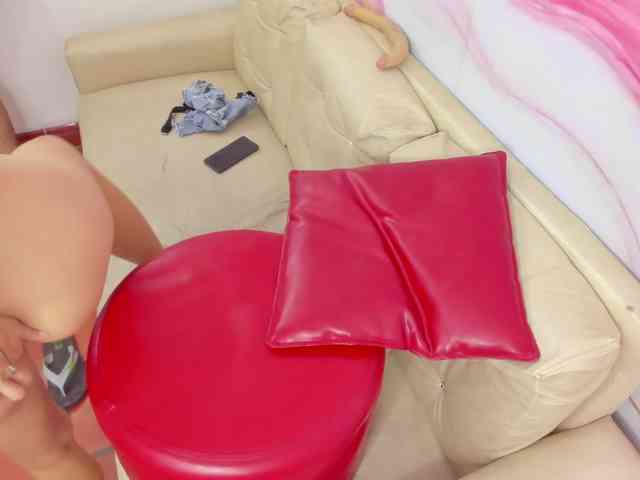 blow2job_lat webcam