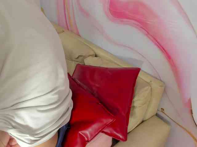 blow2job_lat webcam