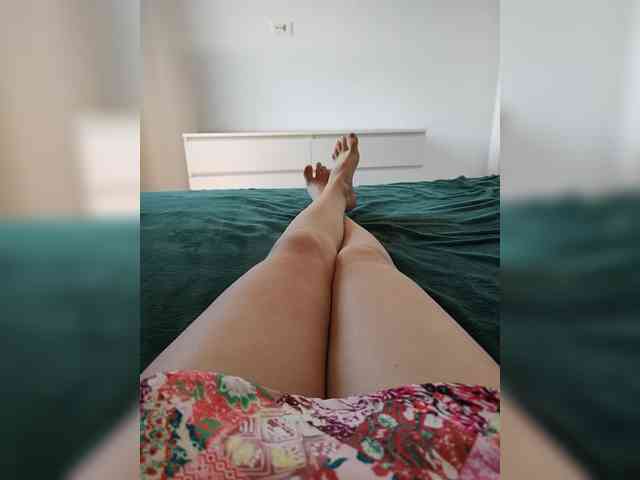Julli21 webcam