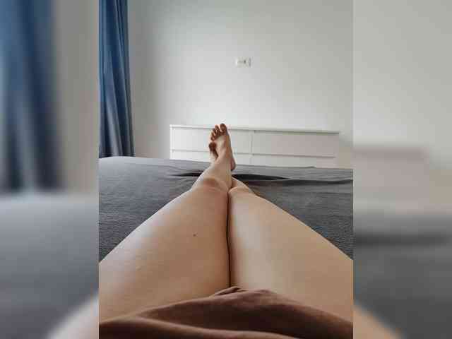 Julli21 webcam