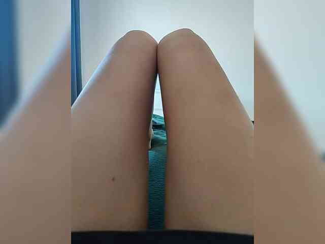 Julli21 webcam
