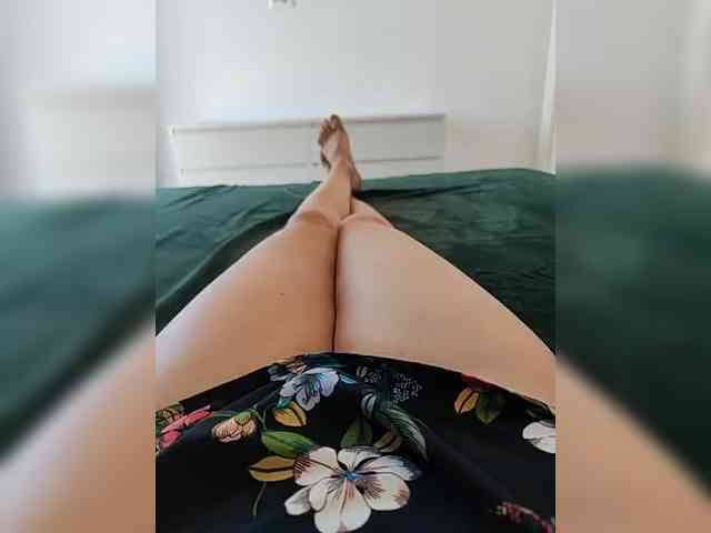 Julli21 webcam