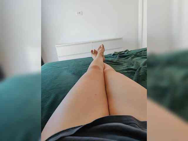 Julli21 webcam