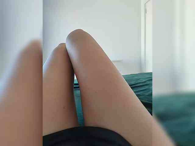 Julli21 webcam
