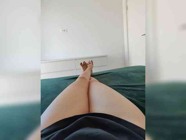 Julli21 webcam