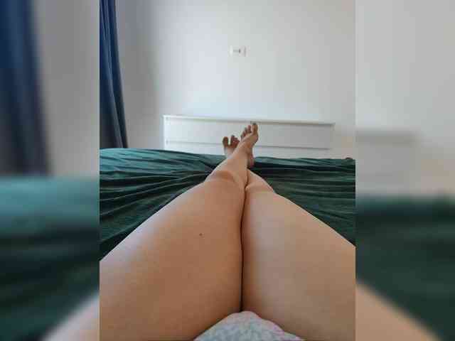 Julli21 webcam
