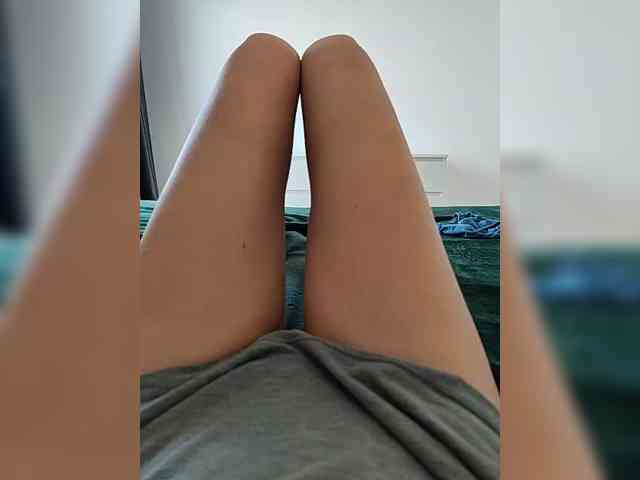 Julli21 webcam