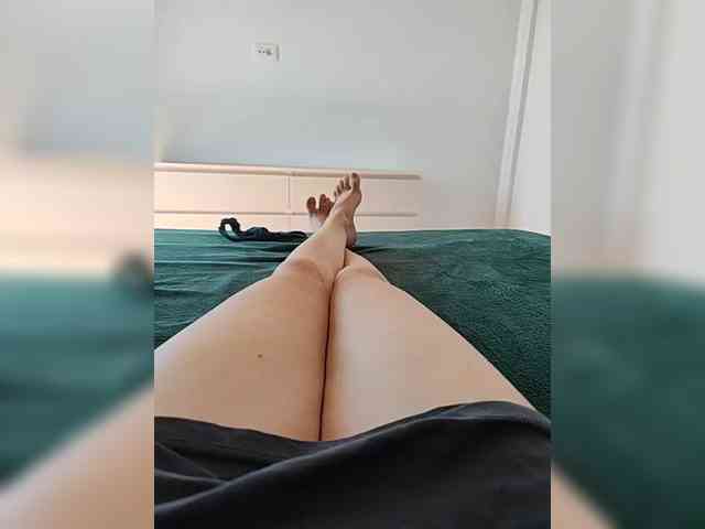 Julli21 webcam