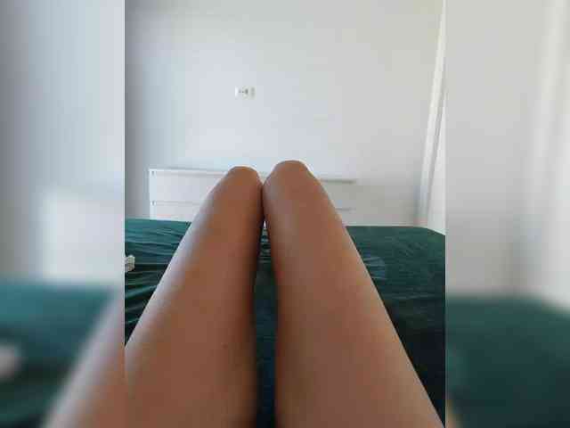 Julli21 webcam