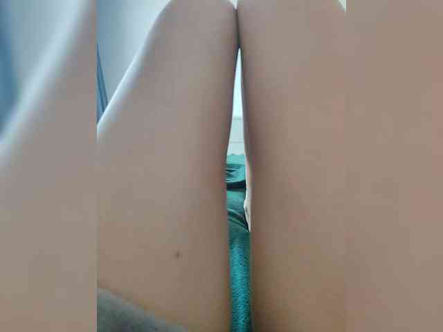 Julli21 webcam