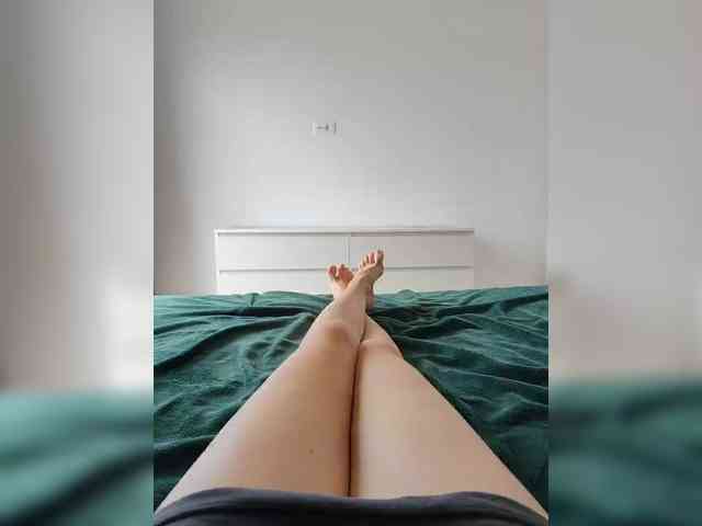 Julli21 webcam