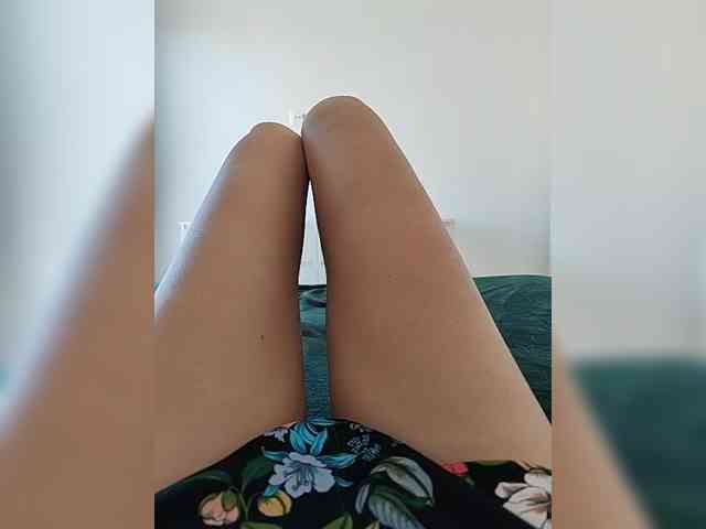 Julli21 webcam
