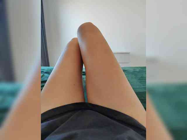 Julli21 webcam