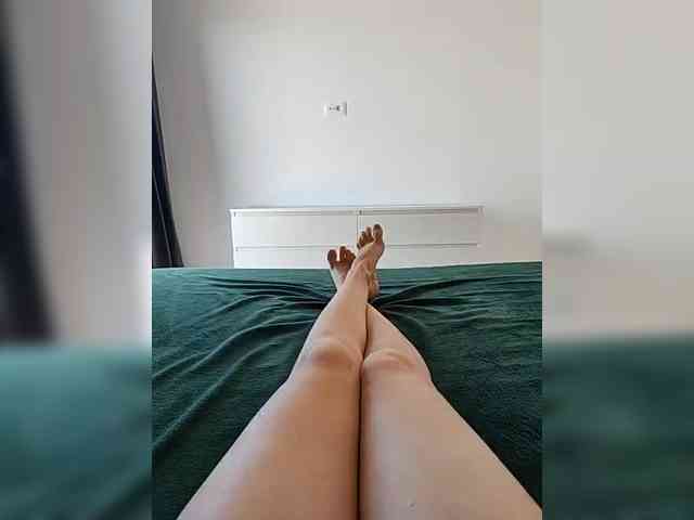 Julli21 webcam