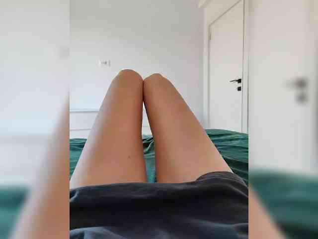 Julli21 webcam