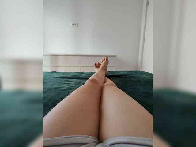 Julli21 webcam
