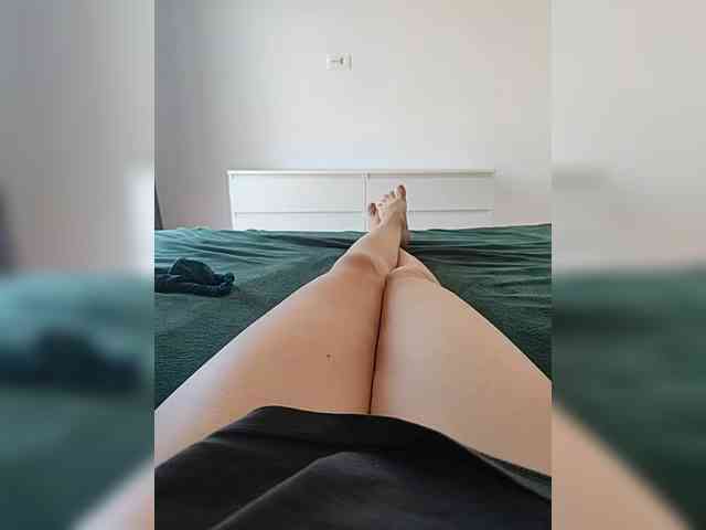 Julli21 webcam