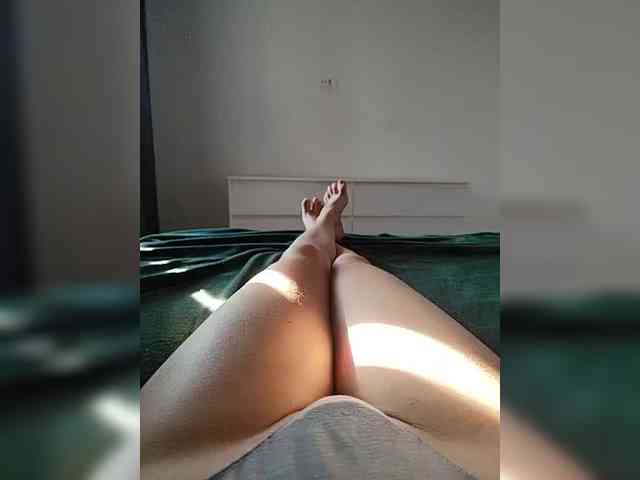 Julli21 webcam