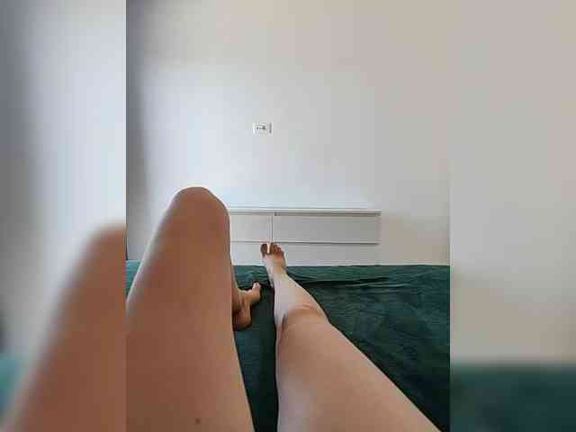Julli21 webcam