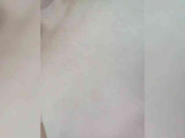 Julli21 webcam