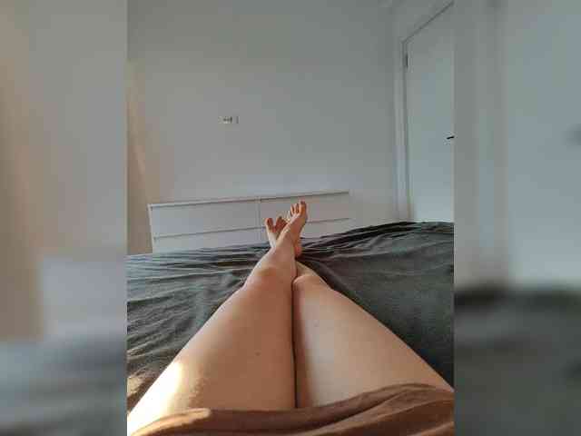 Julli21 webcam