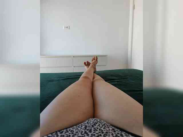 Julli21 webcam