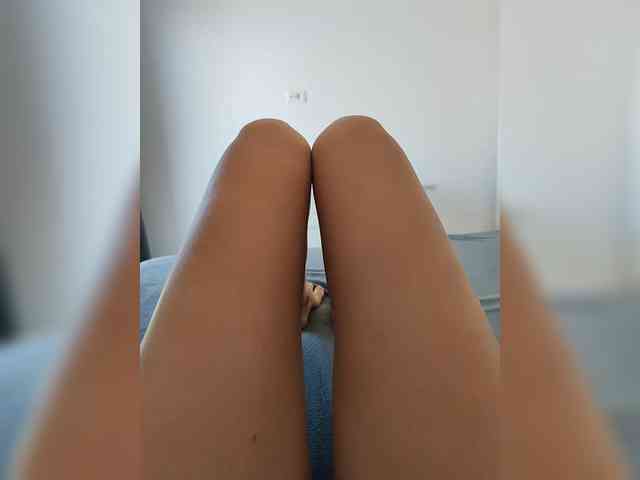 Julli21 webcam