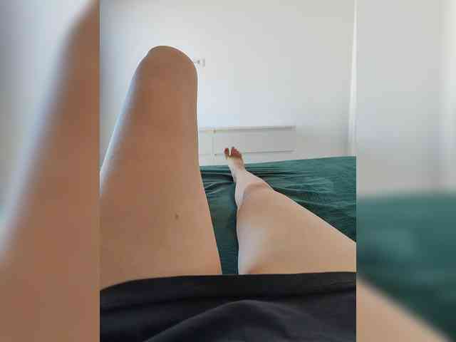 Julli21 webcam