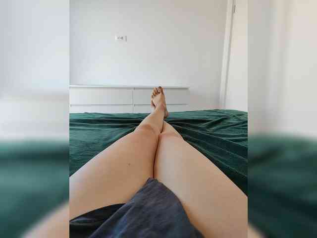 Julli21 webcam