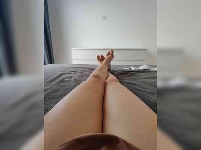 Julli21 webcam