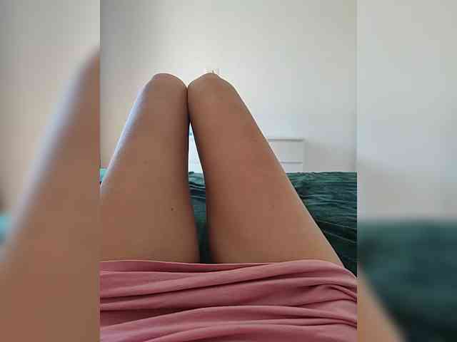 Julli21 webcam