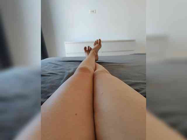 Julli21 webcam