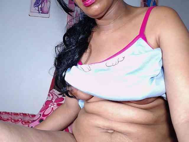 alondra_groot webcam