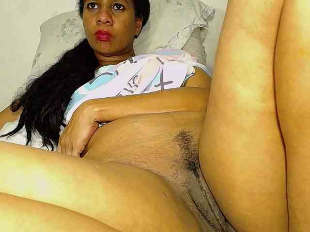 alondra_groot webcam