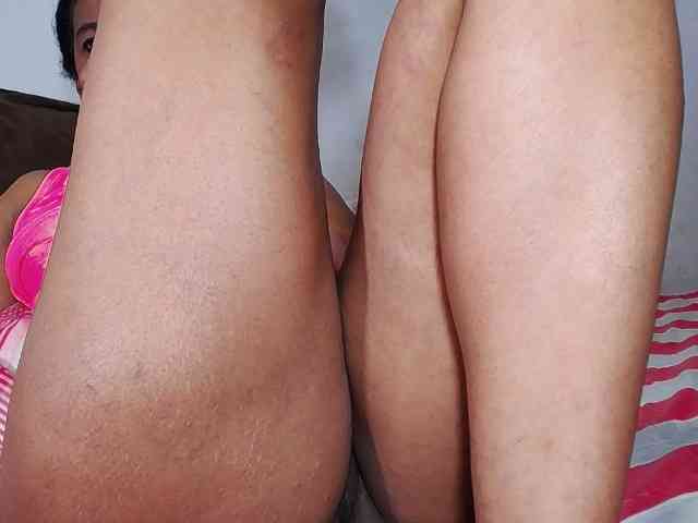 alondra_groot webcam