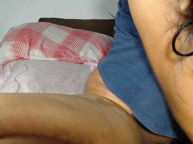 alondra_groot webcam