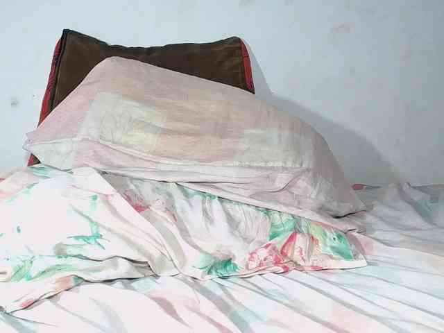 alondra_groot webcam