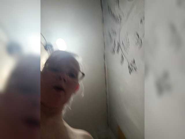 Sweetie454's BongaCams show and profile