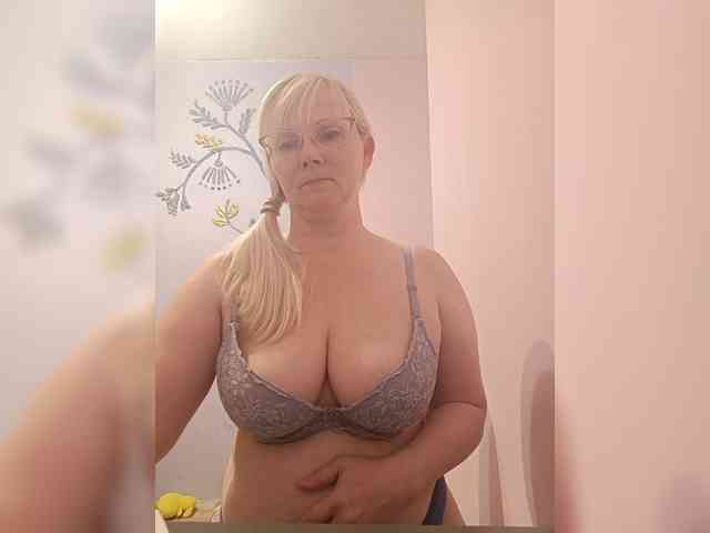 Sweetie454 webcam