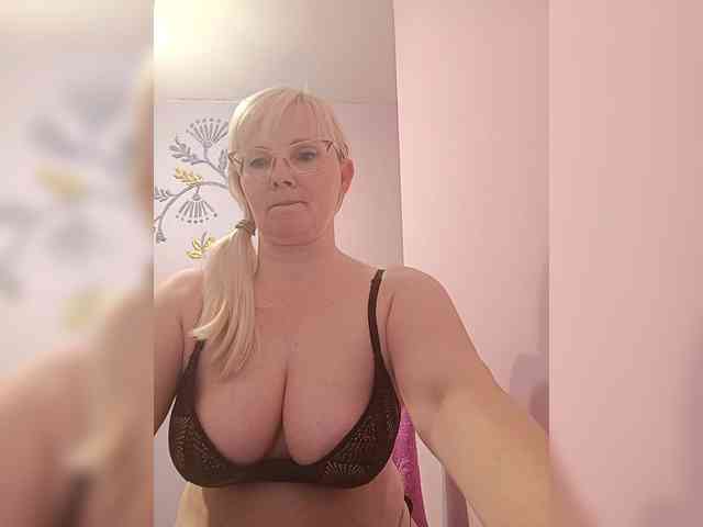 Sweetie454 webcam