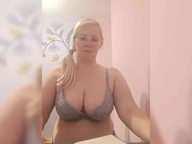Sweetie454 webcam