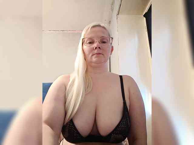 Sweetie454 webcam