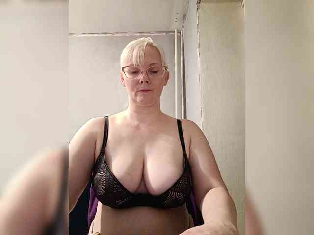 Sweetie454 webcam