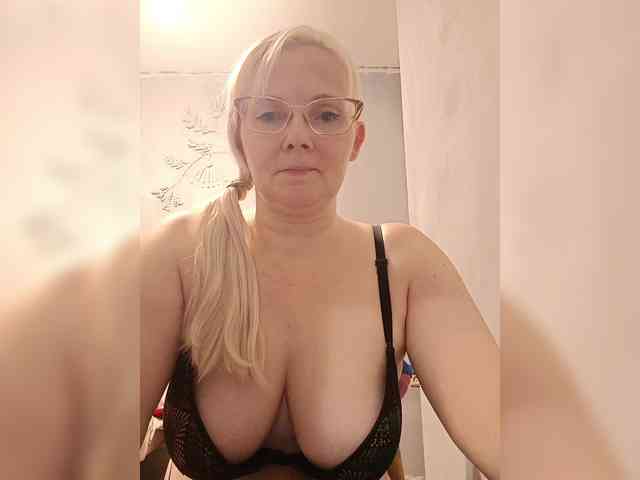 Sweetie454 webcam